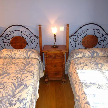 Casucas De Ason 度假居 *