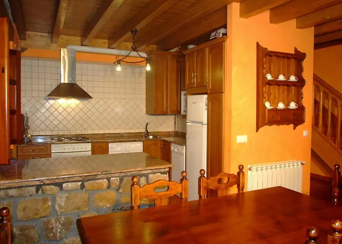 Casucas De Ason Hébergement de vacances *