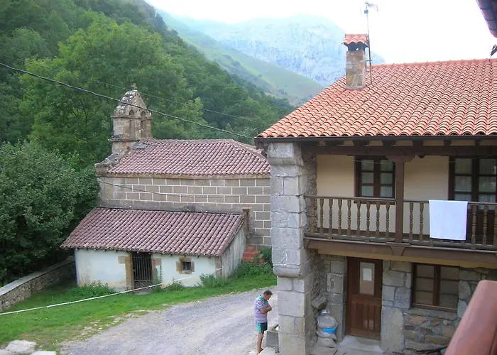 Casucas De Ason Hébergement de vacances